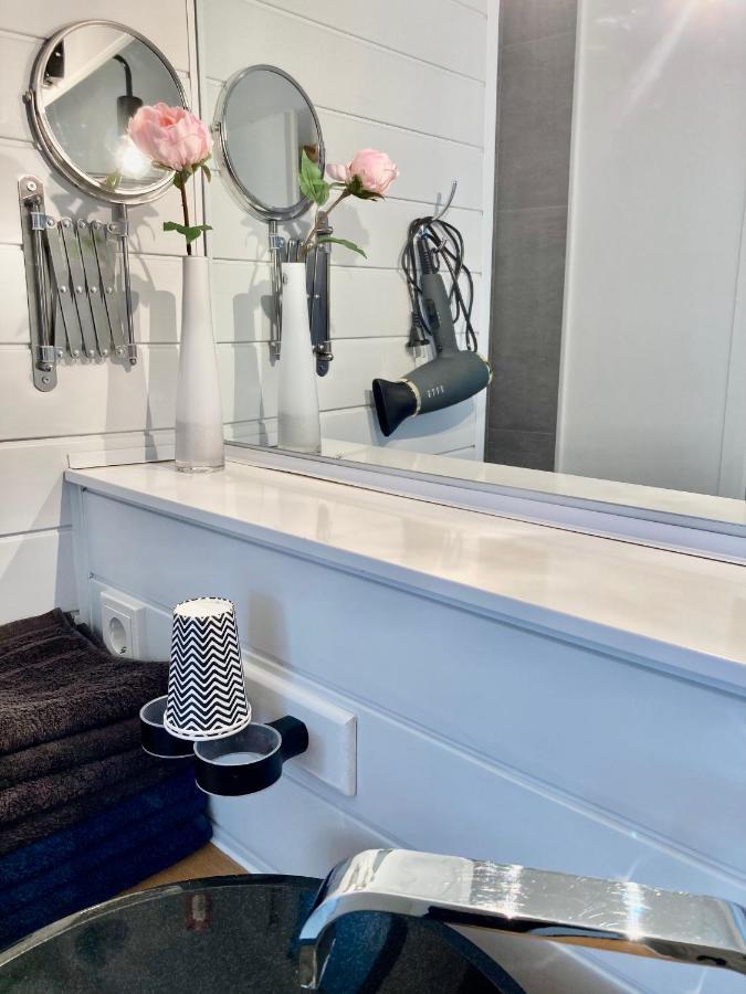 Living At Saarpartments - Adultsonly - Business & Holiday Homes With Kitchen For Long- And Short Term Stay, 3 Min To St Johanner Markt And Points Of Interest Saarbrücken Zewnętrze zdjęcie